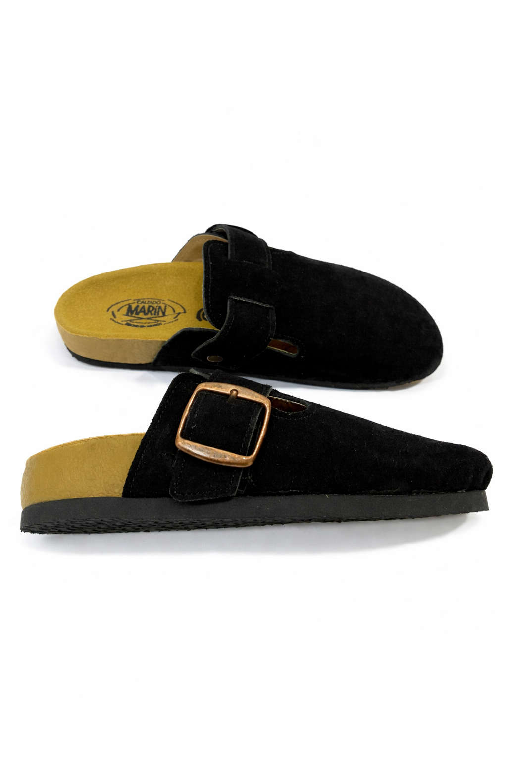 suecos de gamuza color negro